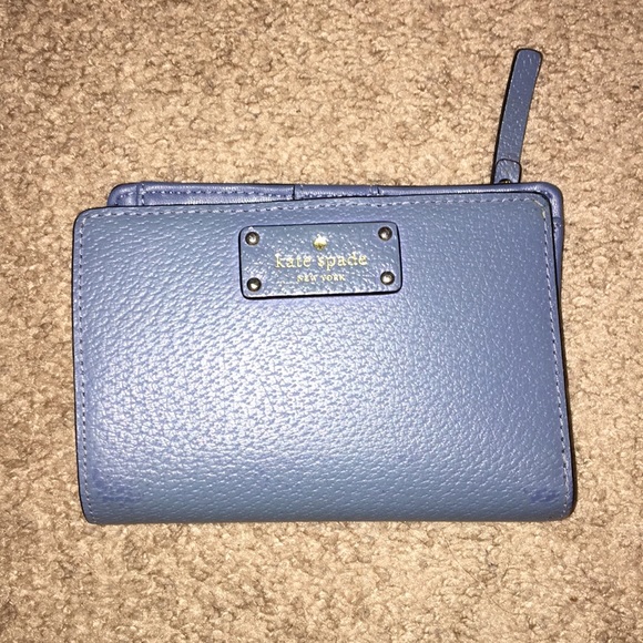 Kate Spade Wallet - Picture 1 of 8